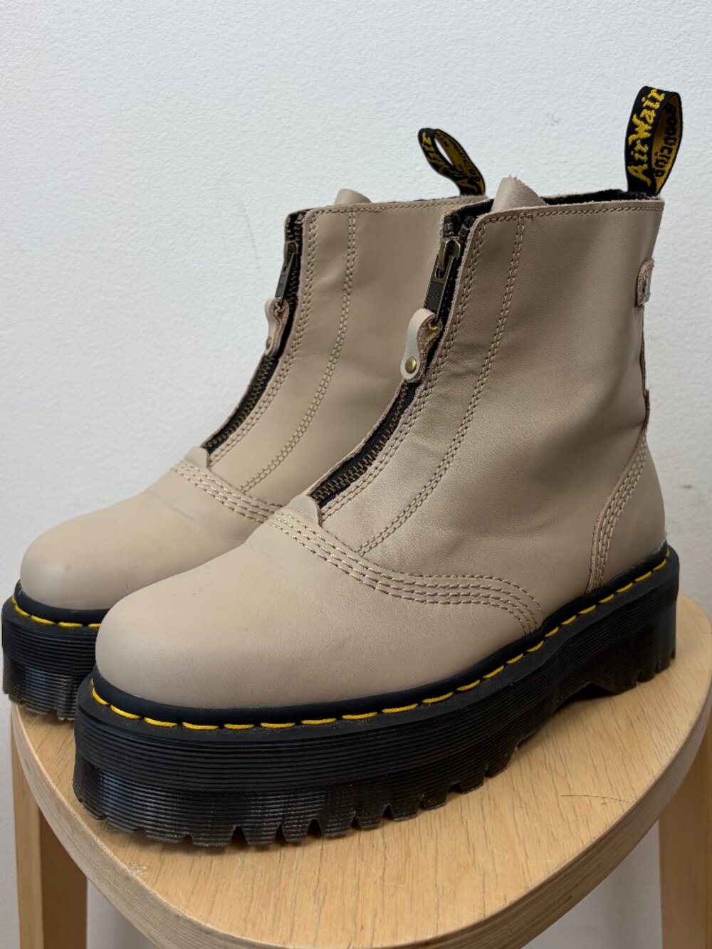 Dr. Martens Jetta Zipped Sendal Leather Platform Boots Vintage Taupe US 8 Womens